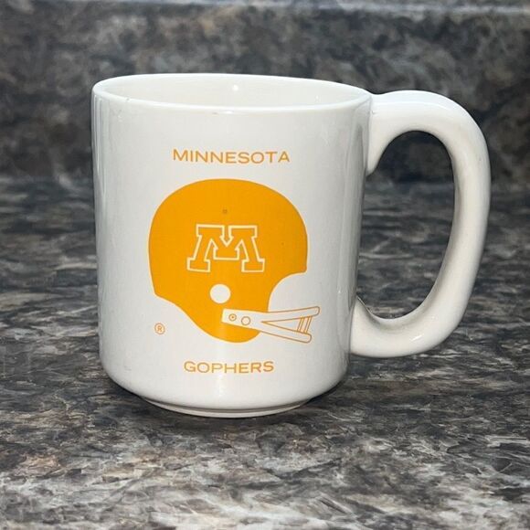 Vintage Coffee Mug- Minnesota Gophers Football  (Chase & Sanborn Cof… - Picture 1 of 4